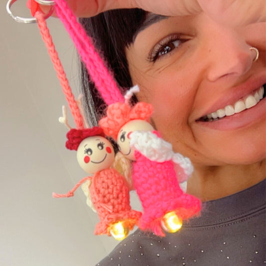 Handgemachter Schutzengel mit Licht