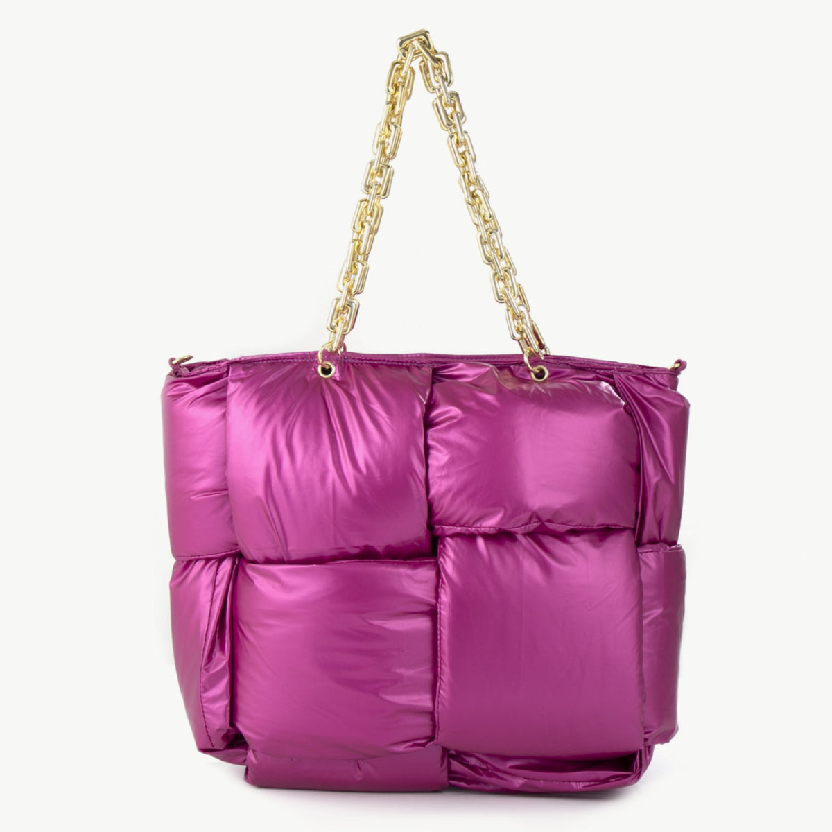 Puffy Luxe Bag in Rosa, Pink und Schwarz mit goldener Kette – kuschelweiche gesteppte Abendtasche als Statement-Accessoire von Schenkt ein Herz