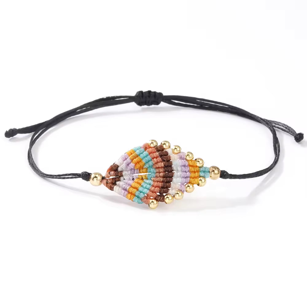 Boho Makramee Armband – handgemacht & voller Lebensfreude