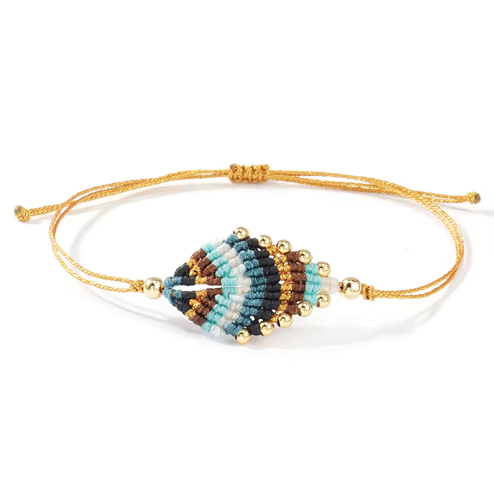 Boho Makramee Armband – handgemacht & voller Lebensfreude