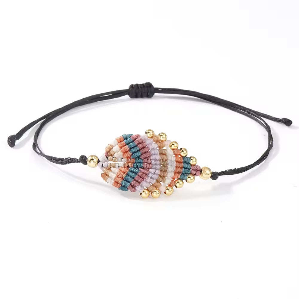 Boho Makramee Armband – handgemacht & voller Lebensfreude