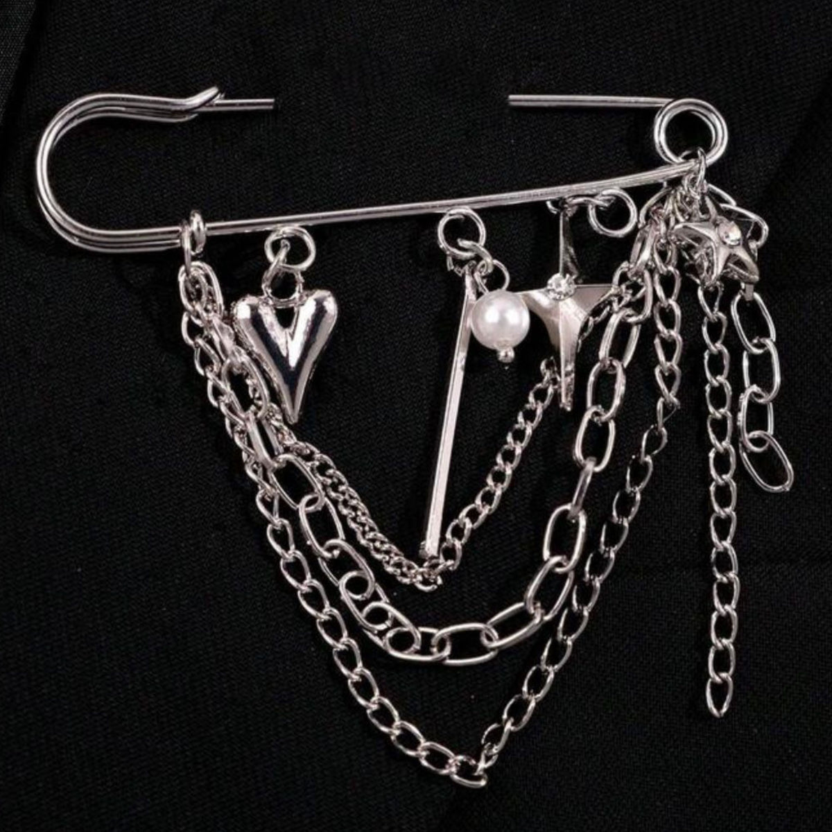 Statement-Brosche mit Ketten & Herz Gold & Silber – Edelstahl Anstecker Schenkt ein Herz