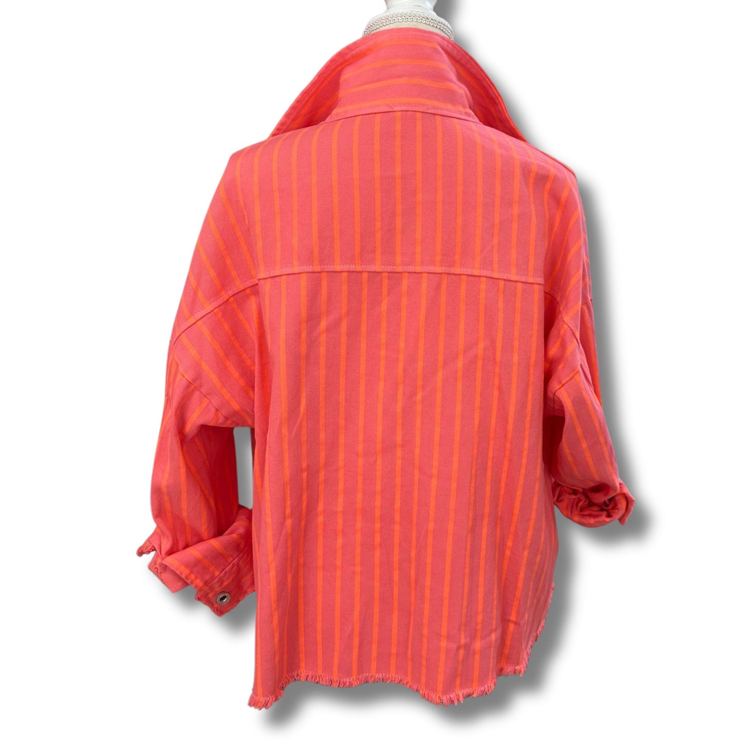 Streifen Jeansjacke – leicht, lässig & ein echter Hingucker