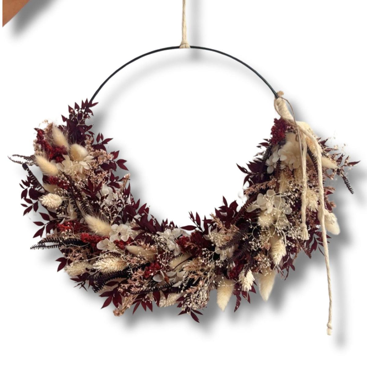 Deko Ring aus stabilisierten Blumen in Naturtönen – pflegeleichtes Interior Highlight von Schenkt ein Herz