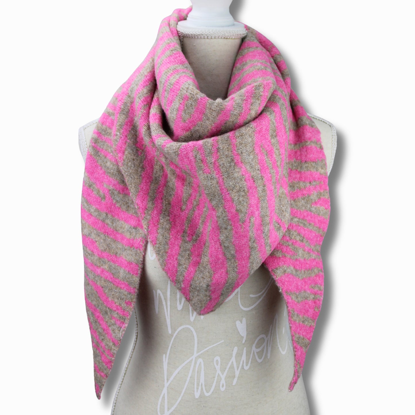 Kuscheliger Dreiecksschal Zebra Look