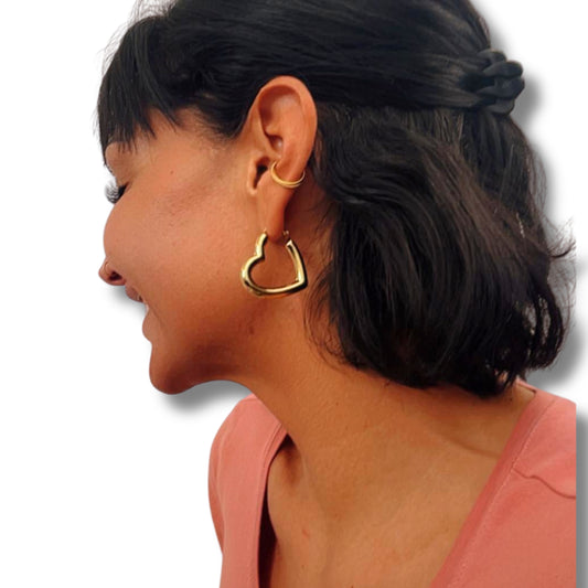 Trage Liebe mit Stil – Herz-Creolen aus Edelstahl