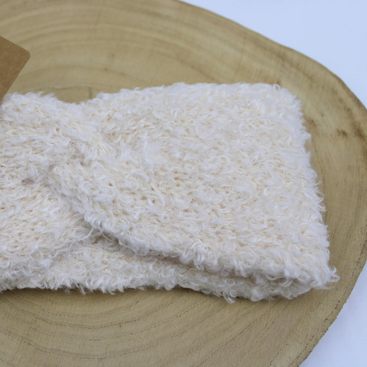 Stirnband in Creme – zartes Viskose-Stirnband von Schenkt ein Herz