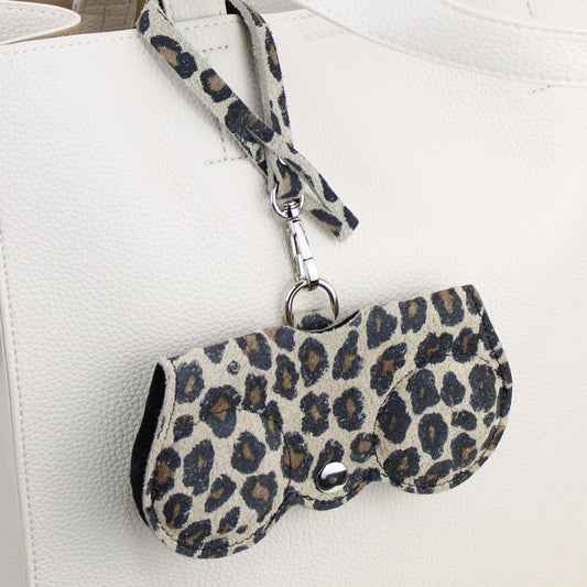 Brillenetui & Taschen-Hänger – Bagcharm aus Echtleder