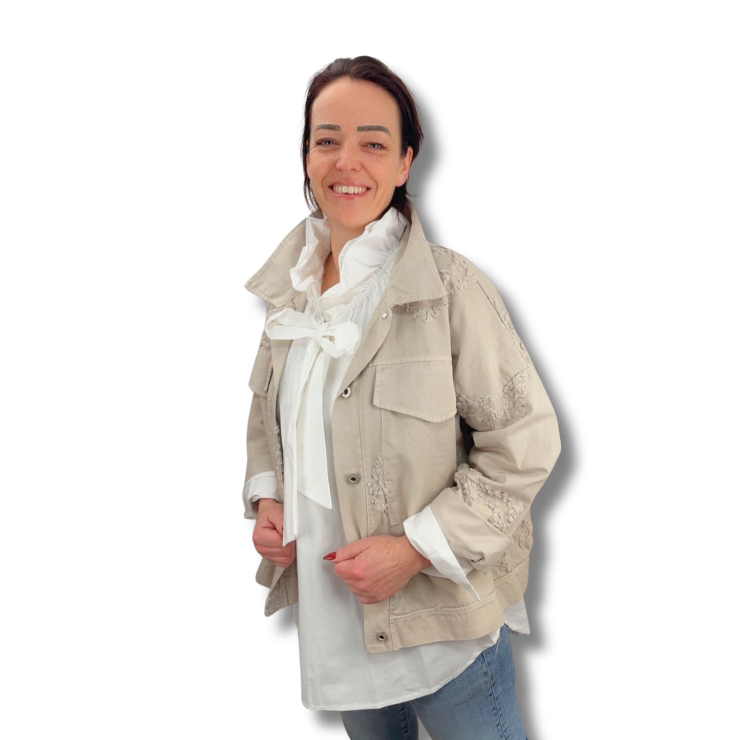 Jeansjacke mit Herz-Applikationen – ein echtes Lieblingsstück