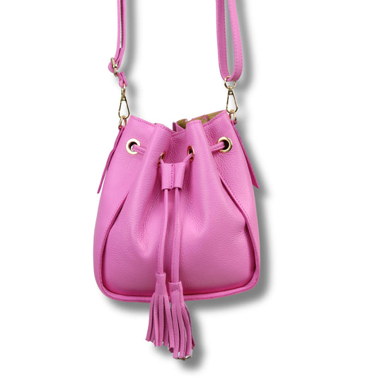 Lederträumchen aus Italien – unsere Bucket Bag in Pink