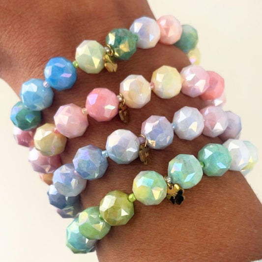 Armband „Pastellglanz“ – handgefertigt & einzigartig