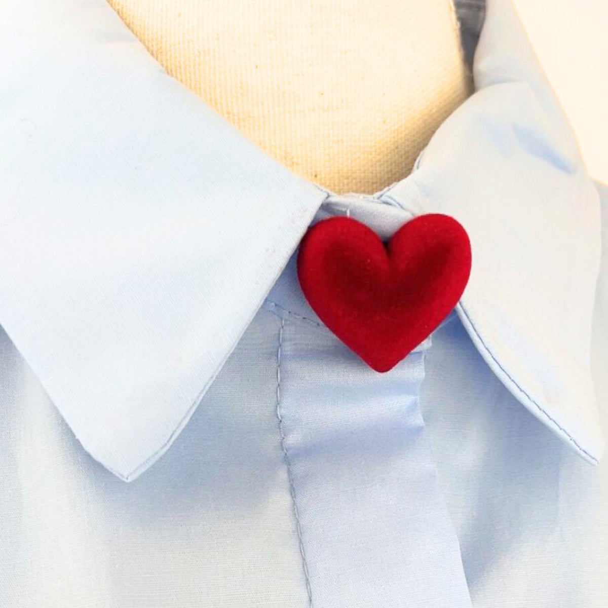 Manschettenknopf Herz Edelstahl – liebevolles Damen-Accessoire für Blusen & Hemden