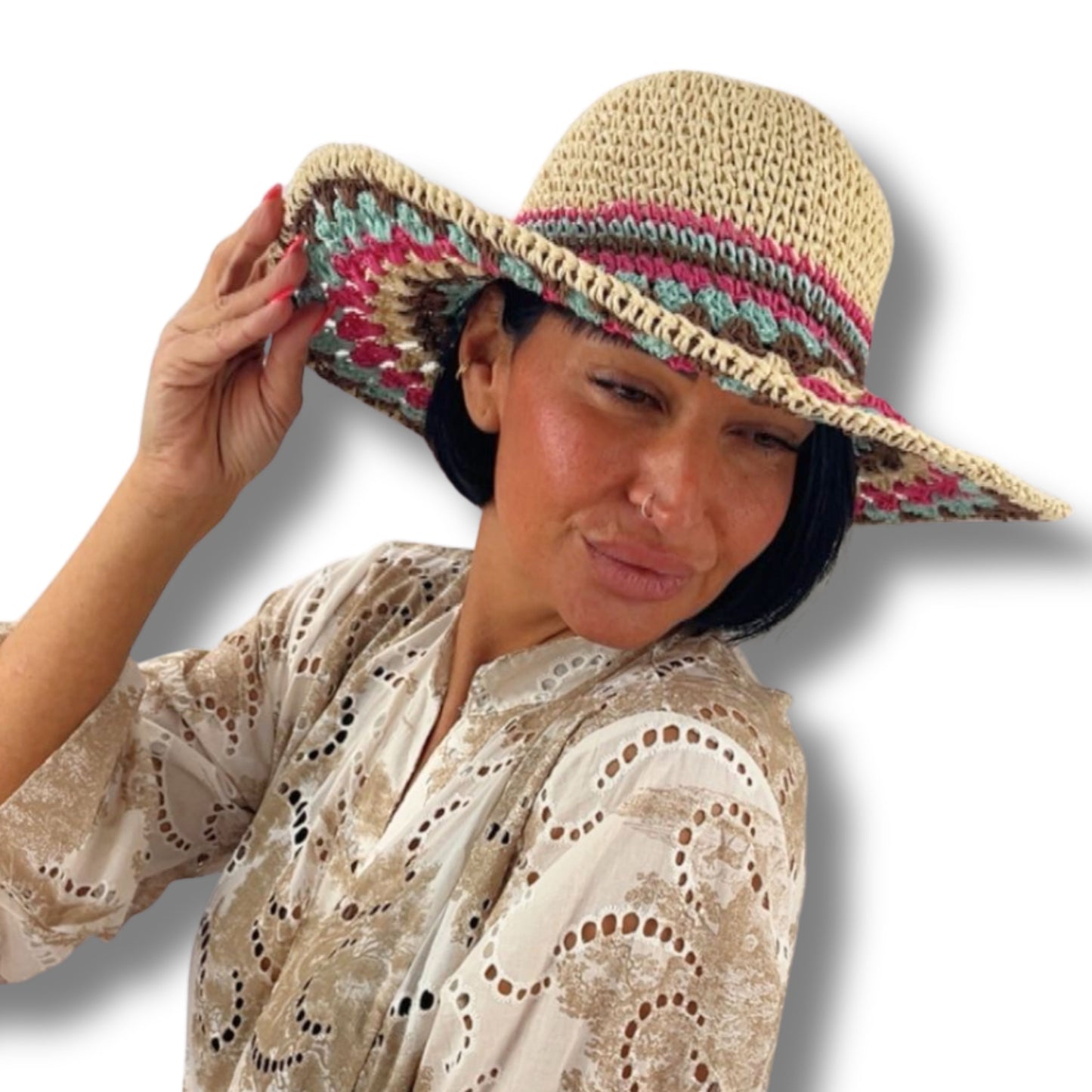 Boho Sommerhut – geflochten mit farbigen Details