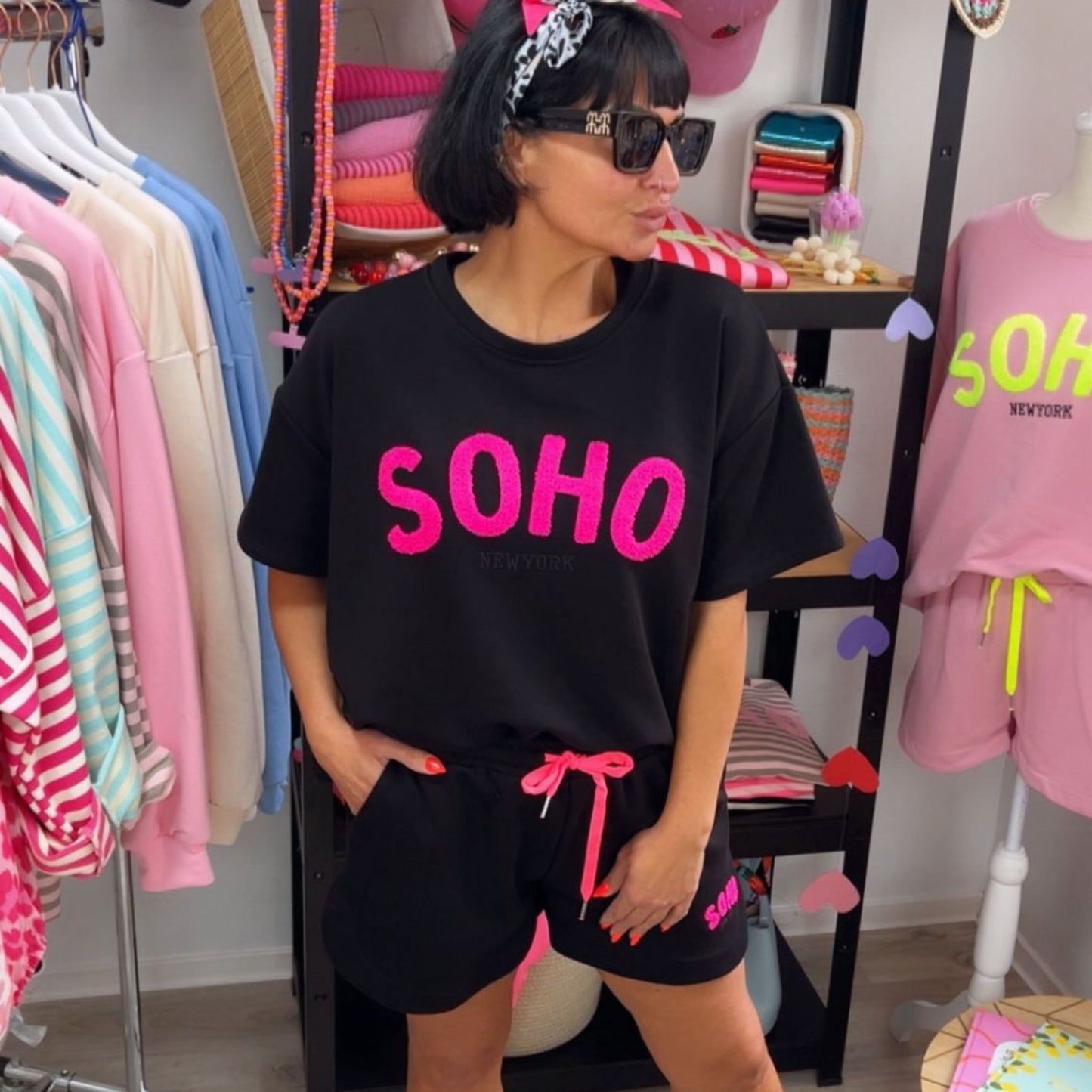 SOHO Set – Cozy & Statement Look