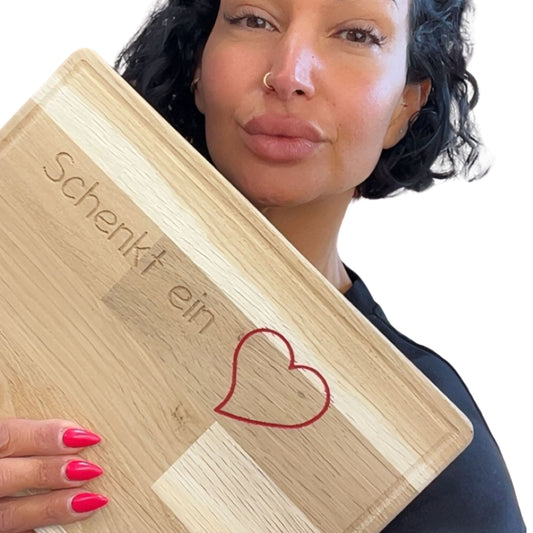 Holzbrett „Schenkt ein Herz“ – handgemacht & besonders