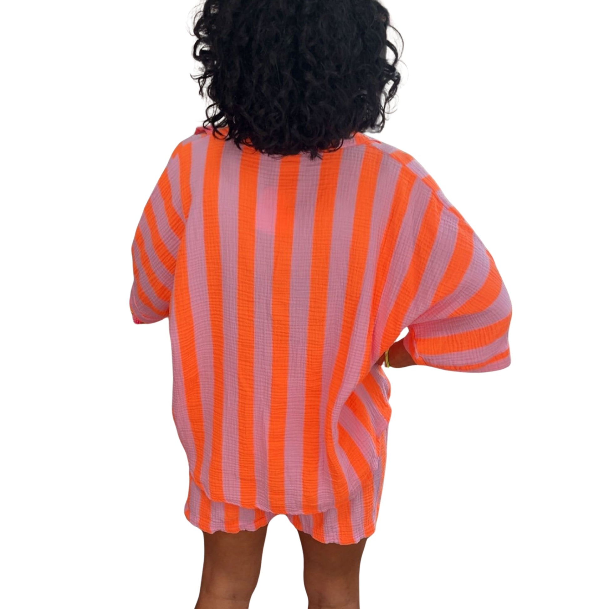 Musselin-Set Streifenlook – Detailansicht Bluse mit Shorts