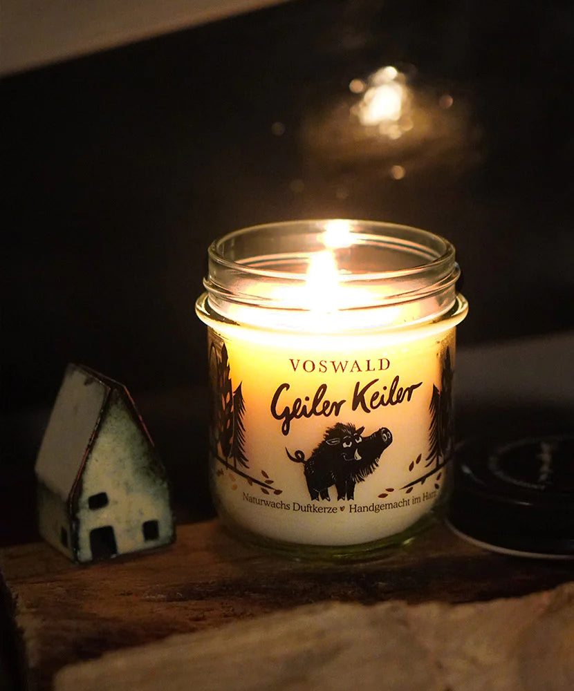Duftkerze – Geiler Keiler * Holzig   blumig   orientalisch